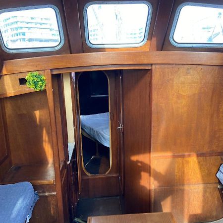 Fantastic Sailing Boat To Sleep In Barcelona Hotell Eksteriør bilde